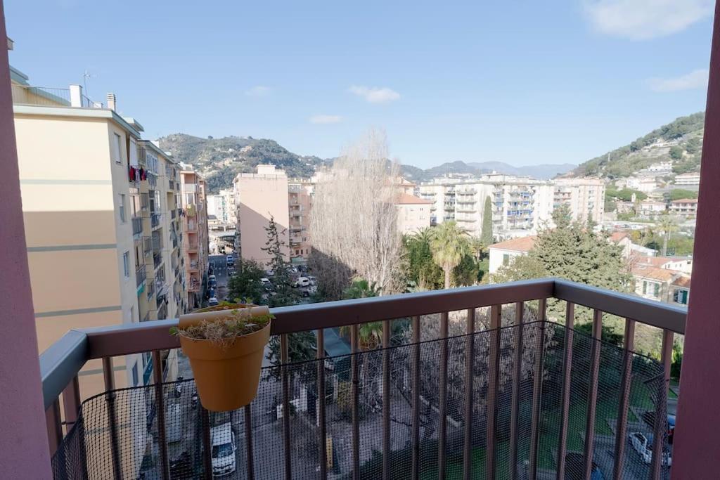 Artpartment - 2 Camere - Wifi - Garage Vallecrosia Dış mekan fotoğraf