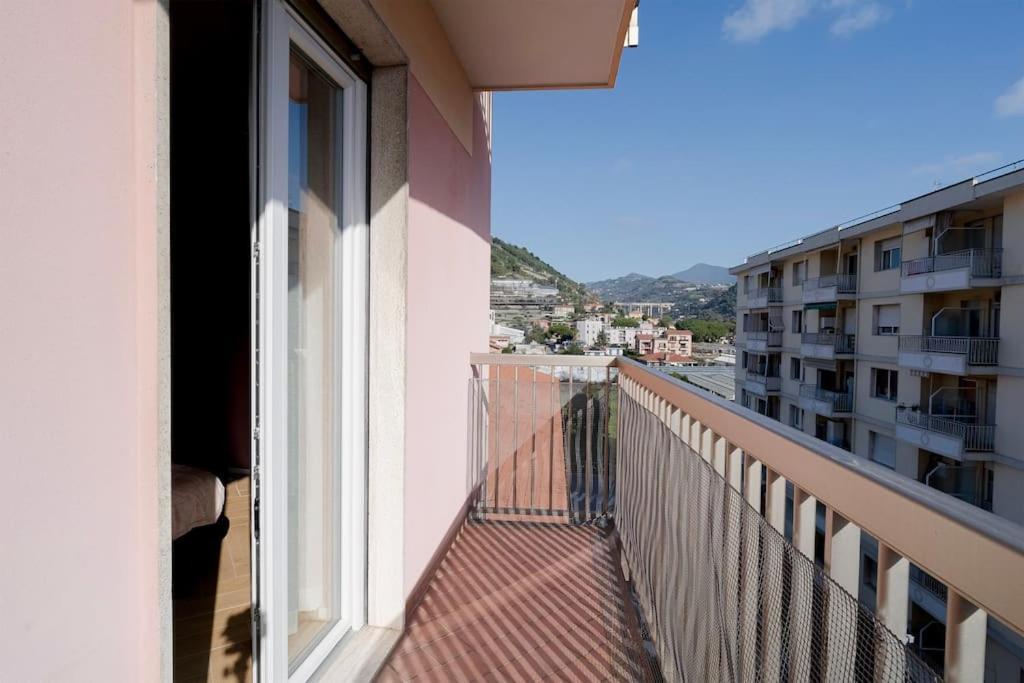 Artpartment - 2 Camere - Wifi - Garage Vallecrosia Dış mekan fotoğraf